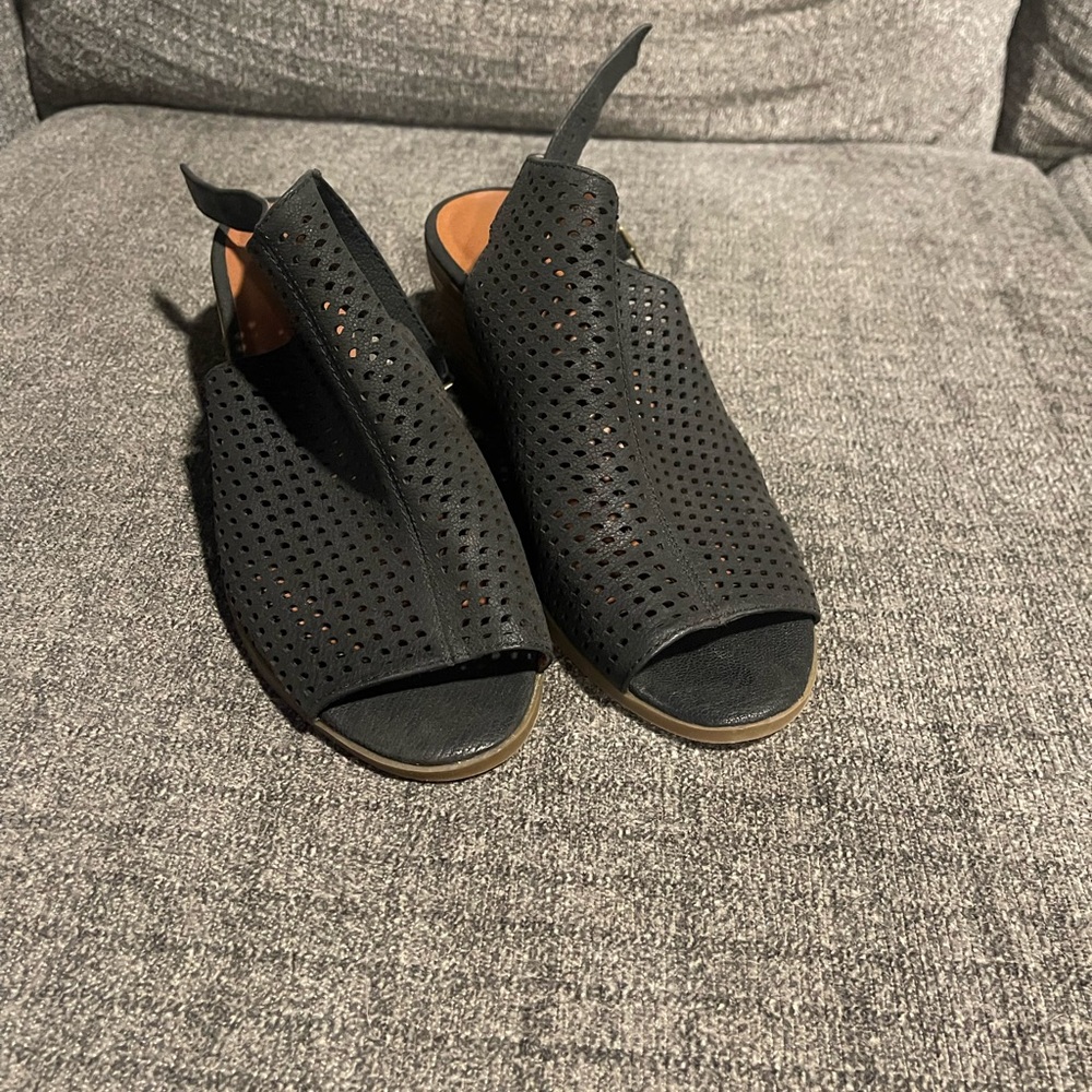 Lucky brand shoes